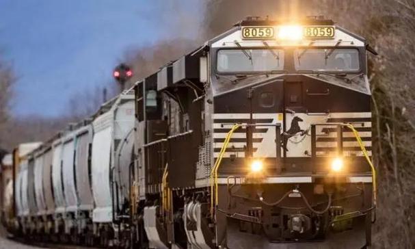 美國鐵路貨運(yùn)停車場設(shè)計(jì)美國鐵路貨運(yùn)停車場設(shè)計(jì)方案