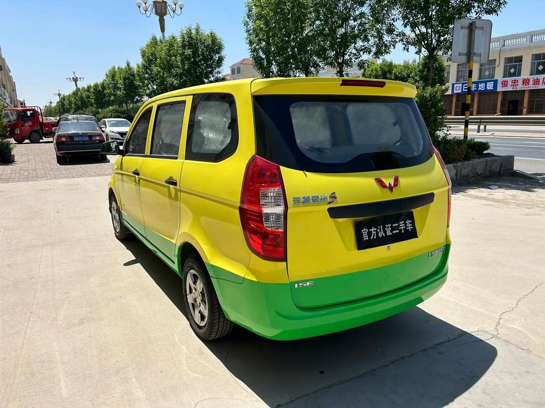 五菱宏光貨運(yùn)版報(bào)價(jià)五菱宏光貨運(yùn)版報(bào)價(jià)及圖片