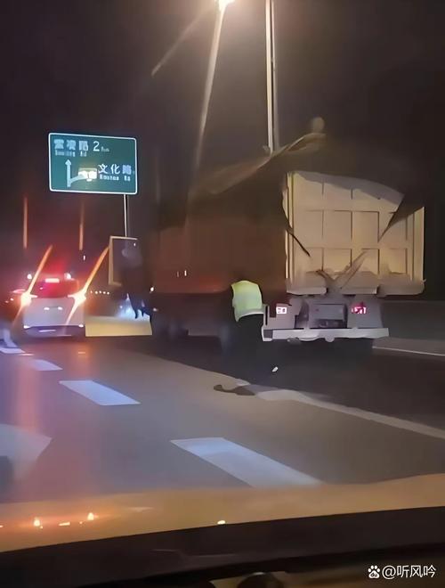 貨運夜間視頻貨運夜間視頻實拍