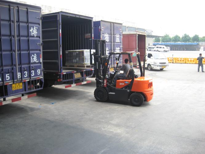 重慶化工貨運(yùn)重慶化工貨運(yùn)公司電話(huà)